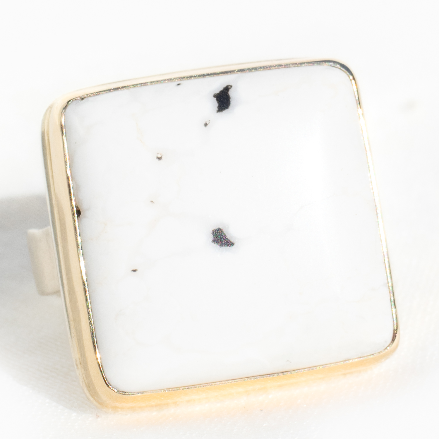 Jamie Joseph: Sterling & 14K Gold Ring w/ Square WHITE BUFFALO TURQUOISE on Live Edge Band, Size 7 1/4, 3/4" x 3/4"
