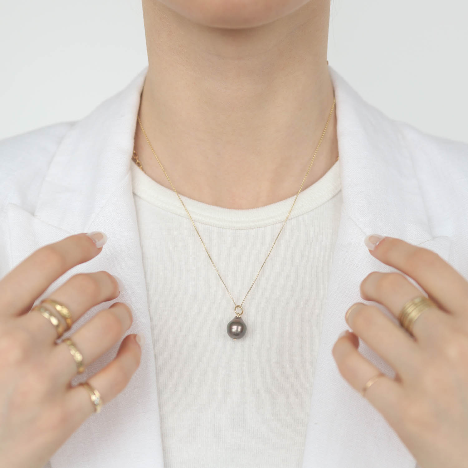 Alison Shiboski: 18k fine cable chain with south sea pearl pendant