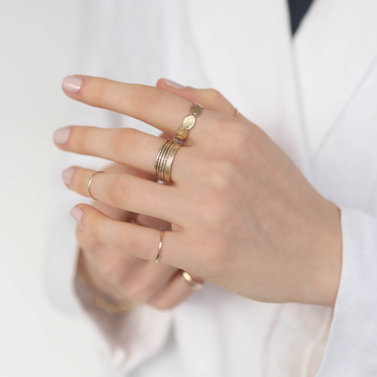 Victoria Cunningham: Ring, Flakes, Large, 14K yellow gold