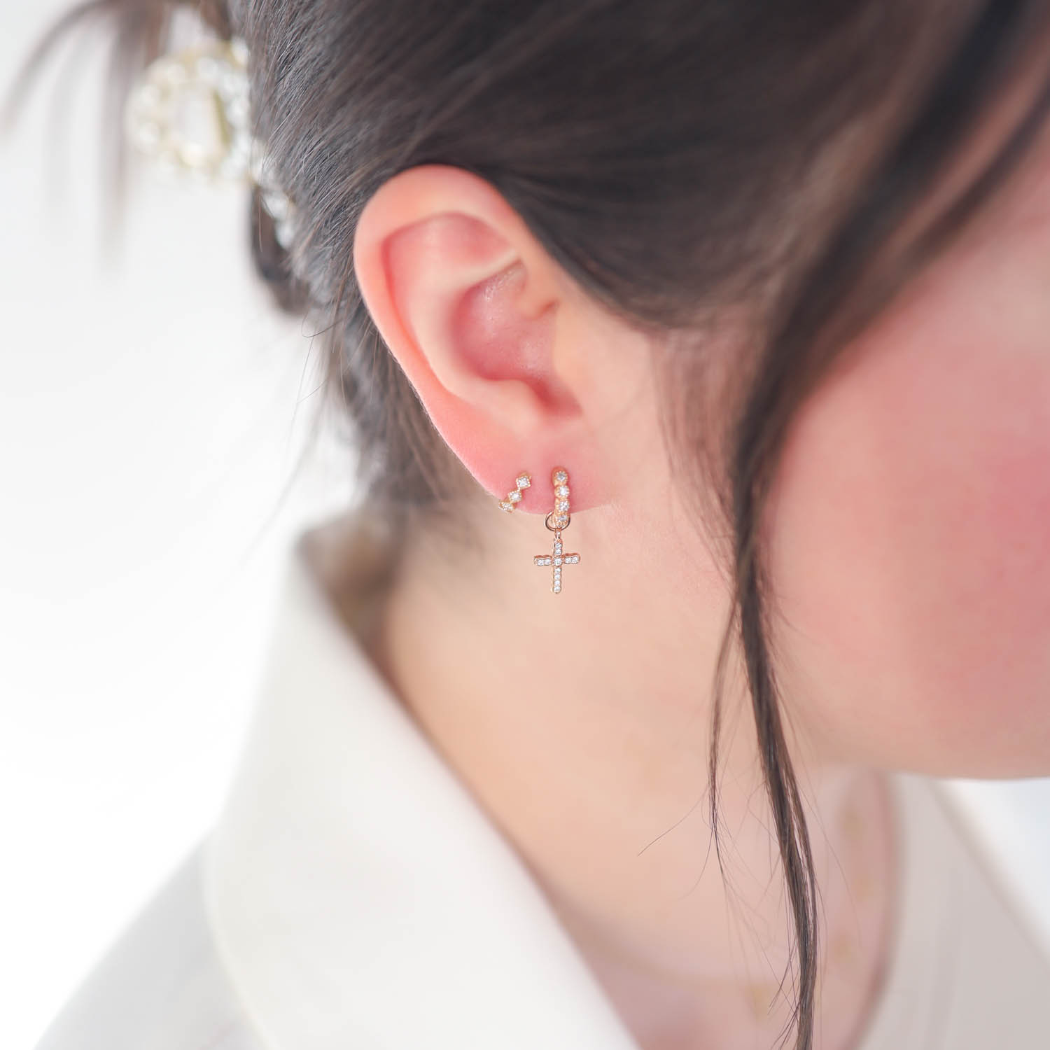 Jude Frances: Earring charm, Petite cross, Pavé diamonds .06TCW, 18K rose gold, SINGLE