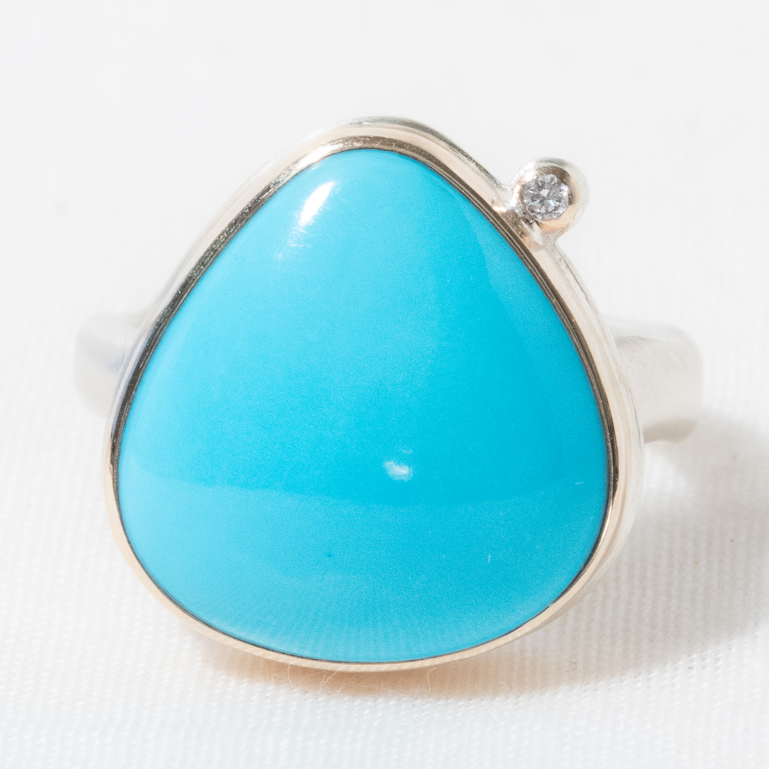 Jamie Joseph: Sterling & 14K Gold Ring w/ Lotus Smooth SLEEPING BEAUTY TURQUOISE & .03 ct Satellite Diamond on Middle Groovy Band