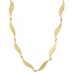 Ray Griffiths: 18k yellow gold Crownwork wave link necklace with small lilypad clasp 18"