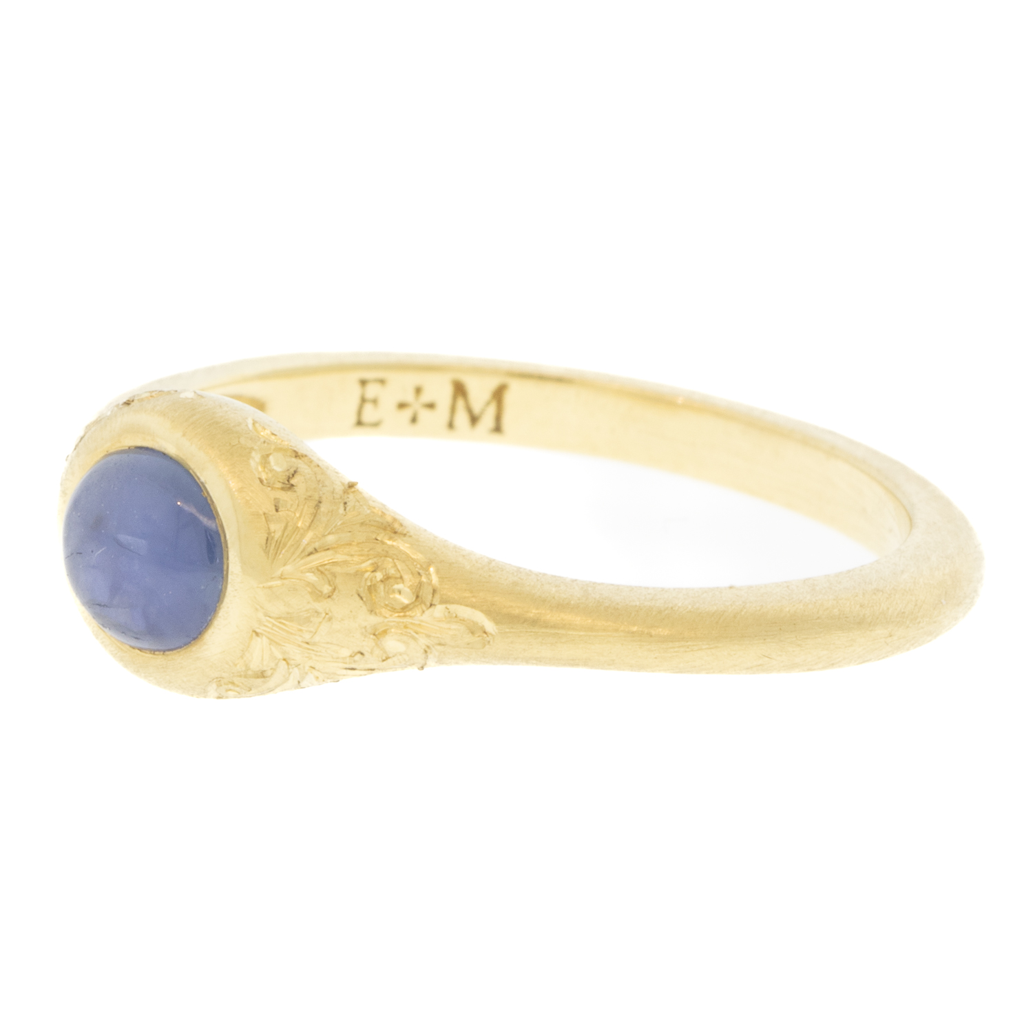 Erica Molinari Trunk Show: 18K hand engraved Blue star sapphire , 2.12cts size 6.75, stone measures 1/4" x 1/4" including bezel