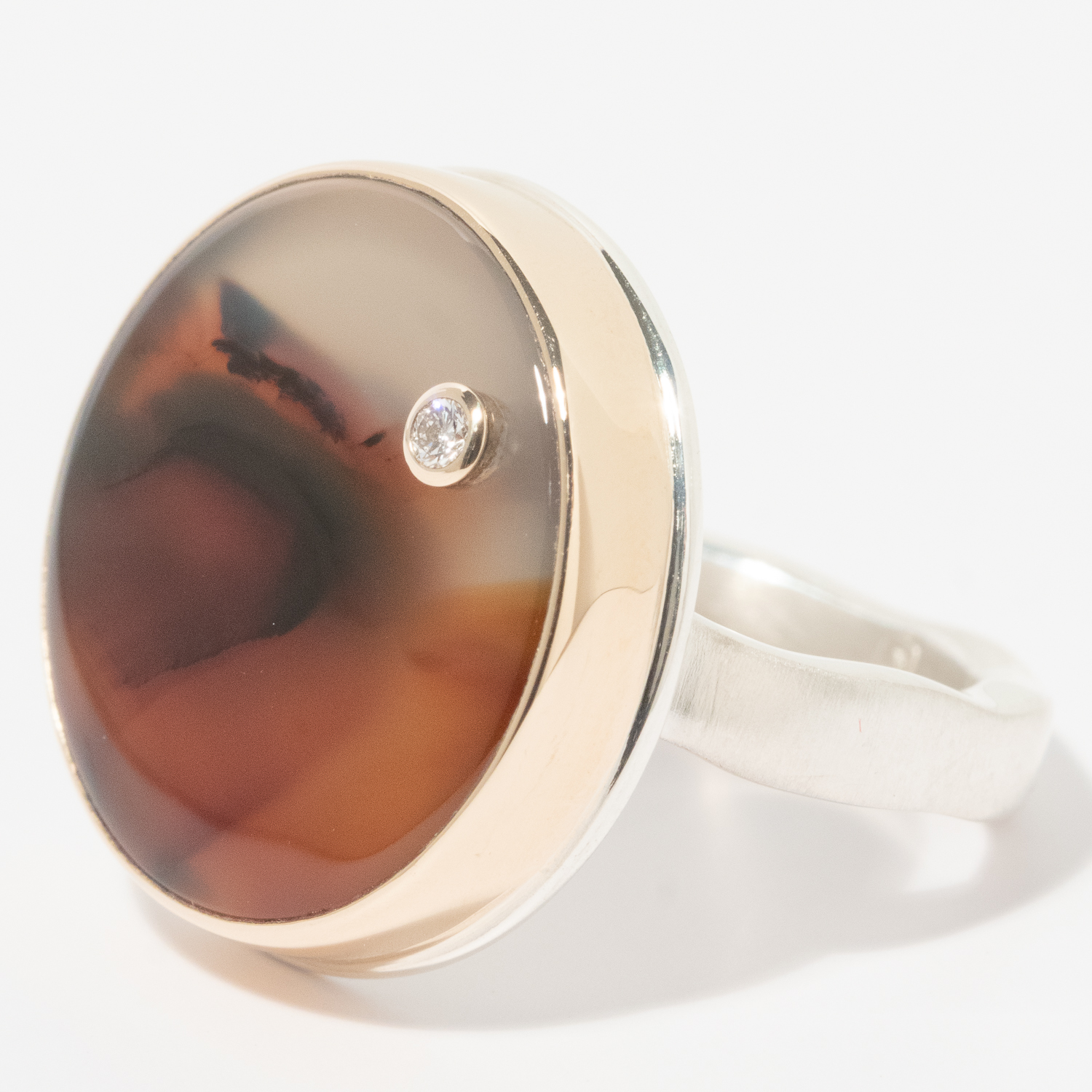 Jamie Joseph: Sterling & 14K Gold Ring w/ Round MONTANA AGATE & .03 ct Diamond on Soft Live Edge Band, Size 7 3/4, 3/4" Diameter