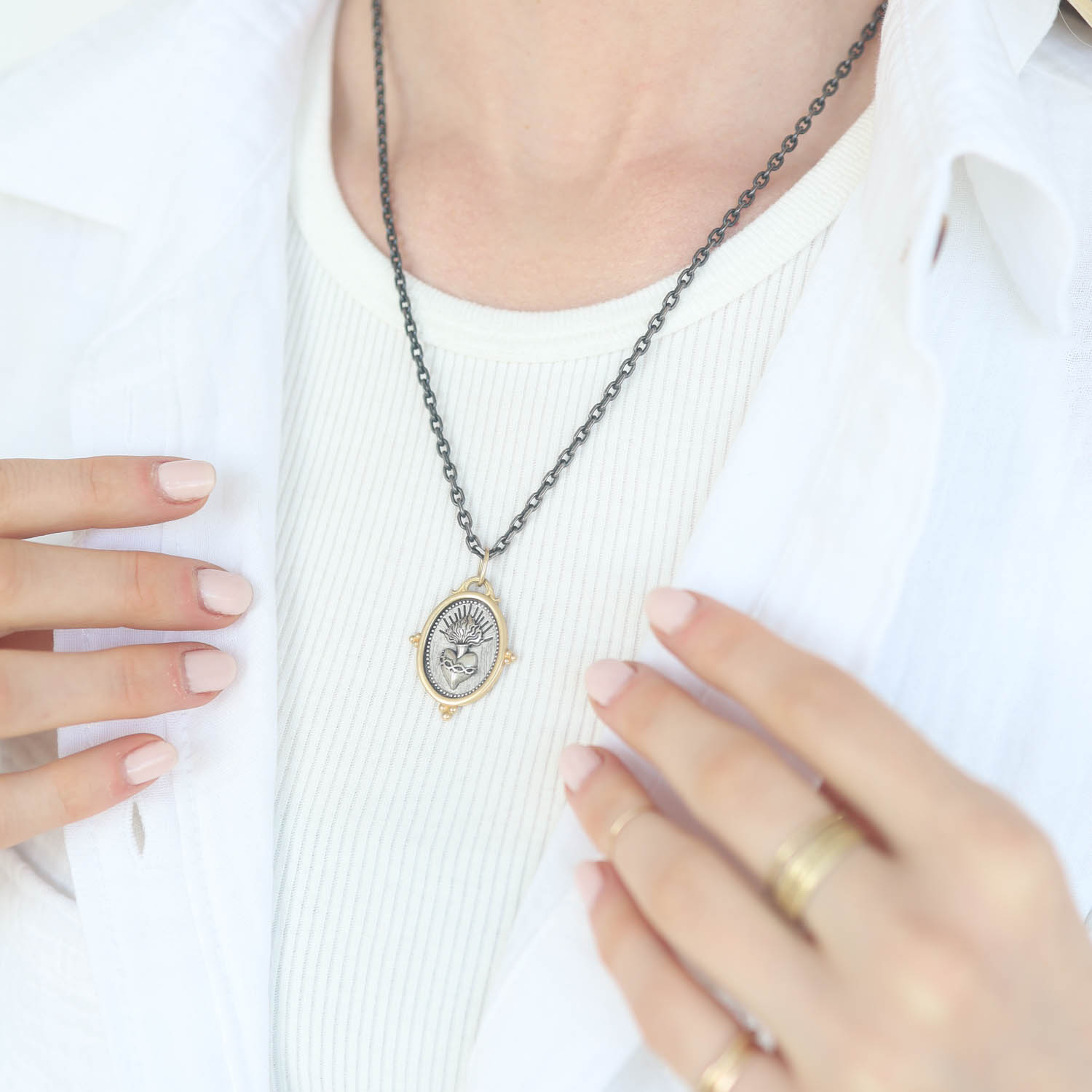 Erica Molinari Trunk Show: ss/18k single sacred heart diamond granules -.015cts "Love & life"
