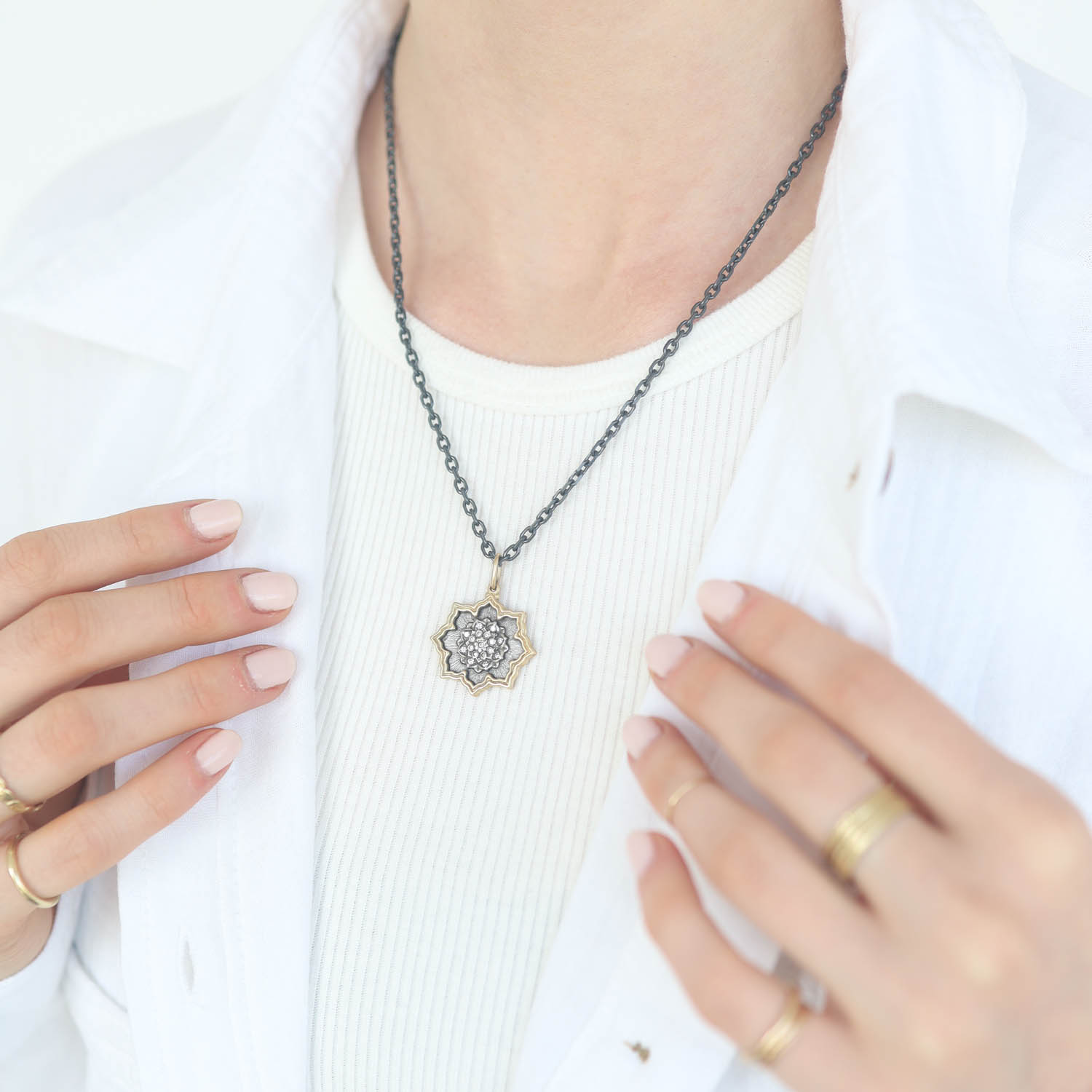Erica Molinari Trunk Show: SS/18k multi later diamond lotus "beauty awakens the soul to act" -dante alighieri