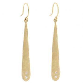 Victoria Cunningham: 14k long hammered teardrop and dia