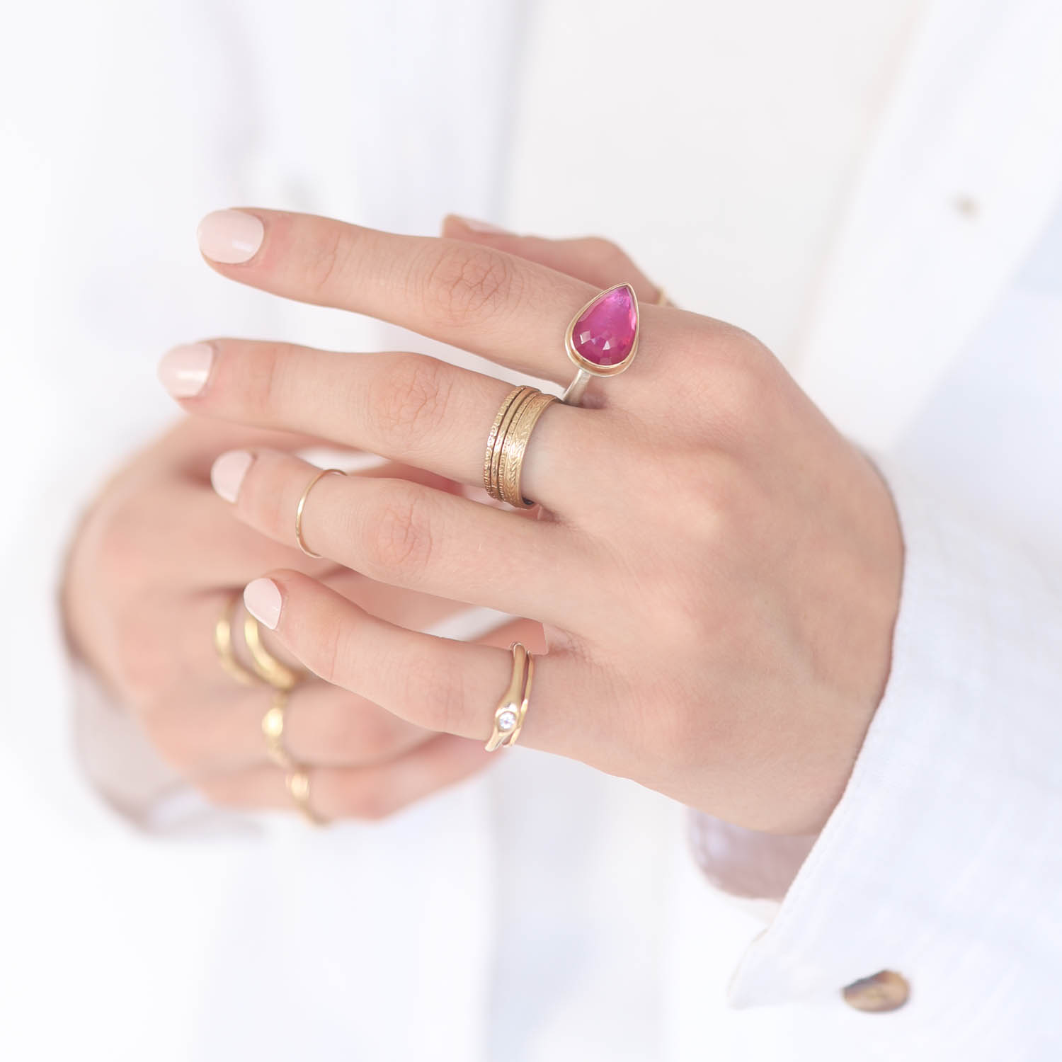 Jamie Joseph: Sterling & 14K Gold Ring w/ Small Teardrop Faceted AFRICAN RUBY on Egyptian Band, sz 9, 3/8" x 9/16"
