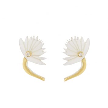 L'atelier Nawbar: Flower Studs- size 1, 18 ct gold earrings encrusted with 0.01 ct diamonds and inlaid with white enamel