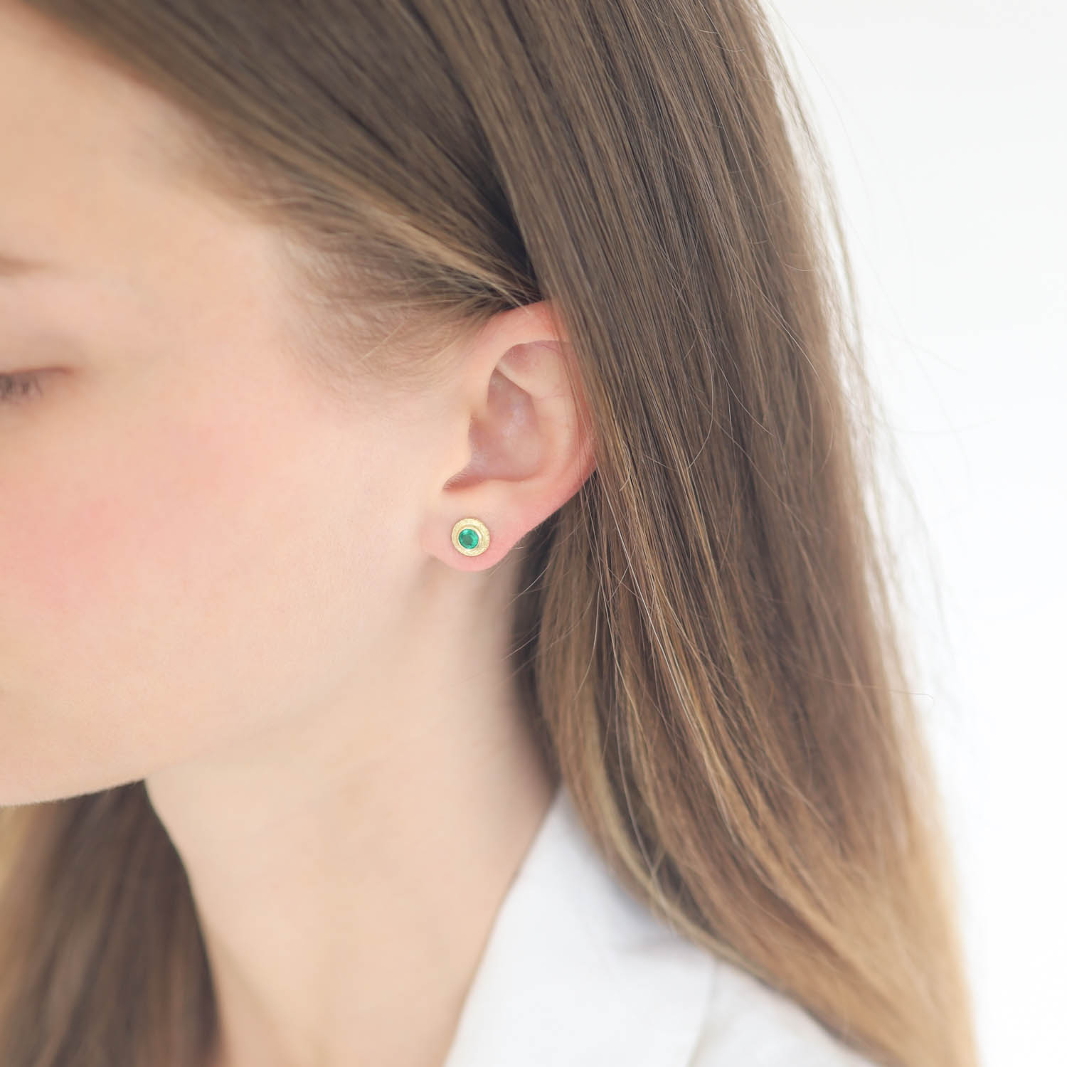 Rene Escobar Trunk Show:Earrings,18k,Emerald,0.50 ct