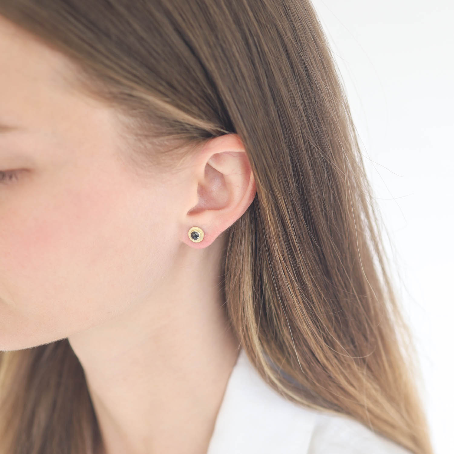 Rene Escobar Trunk Show:Earrings,18k,Rose cut,0.60 ct