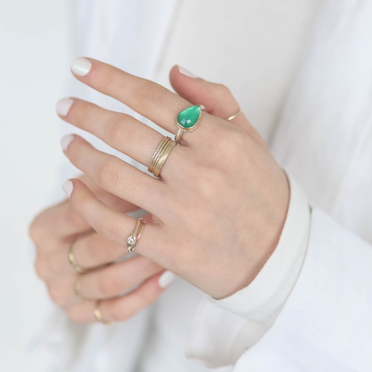 Jamie Joseph: Sterling & 14K Gold Top Ring w/ Teardrop Faceted EMERALD on Ruffled Platform and Egyptian Band, 5/16 x 1/2, 6 3/4