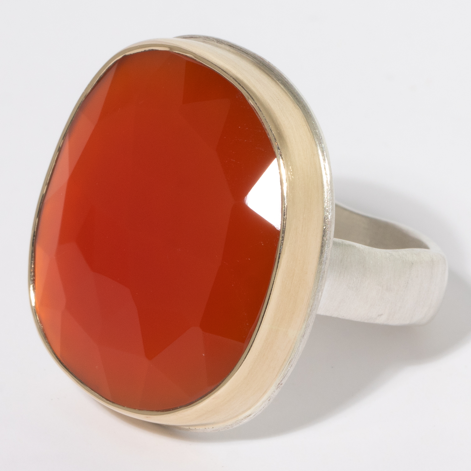 Jamie Joseph: Sterling & 14K Gold Ring w/ Large Vertical Asymmetrical Rose Cut CARNELIAN on Groovy Band, 7/8 x 13/16, 8