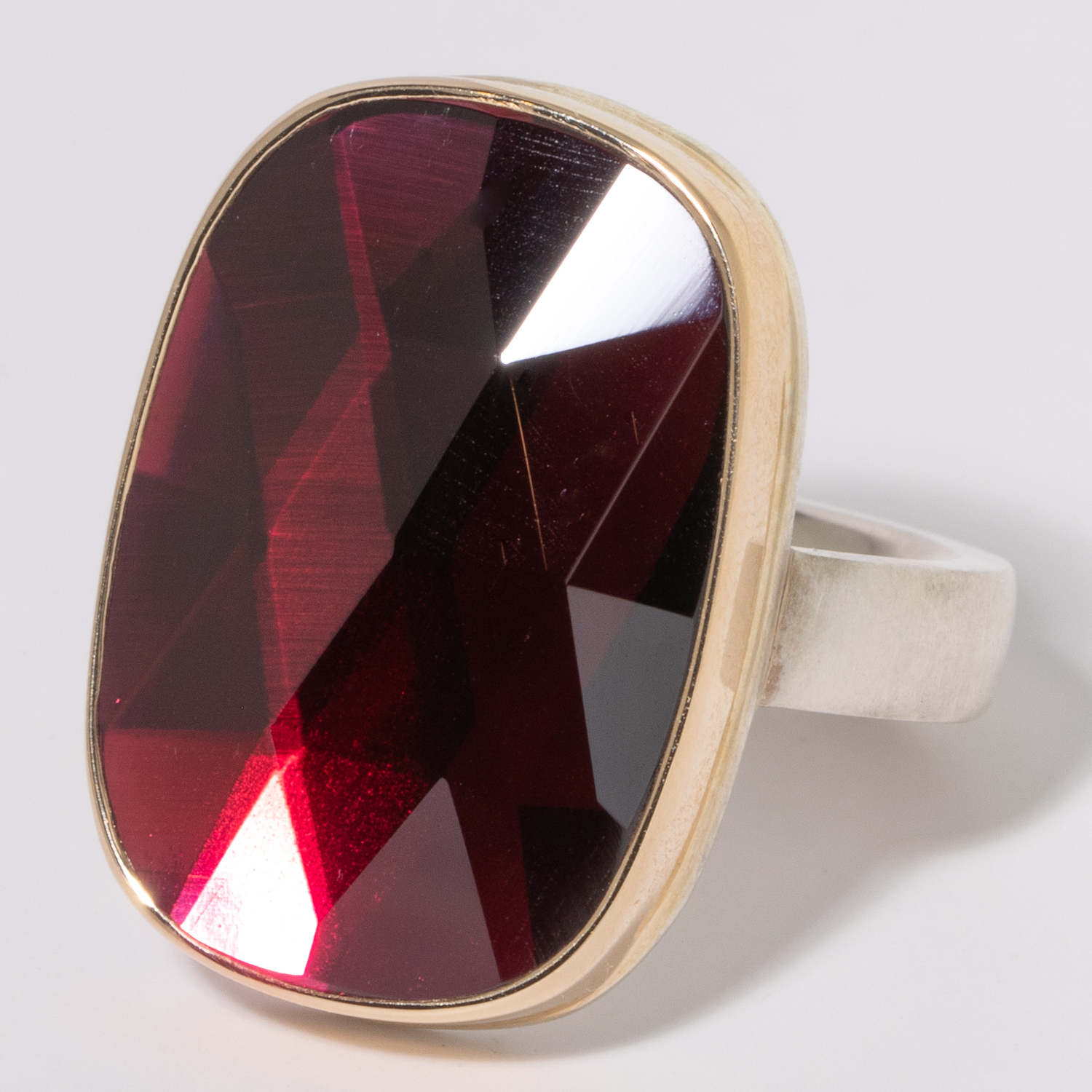 Jamie Joseph: Sterling & 14K gold Ring w/Vertical Rose Cut Rhodolite Garnet Rectangle on Y Band, size 8, measures 7/8" x 5/8"