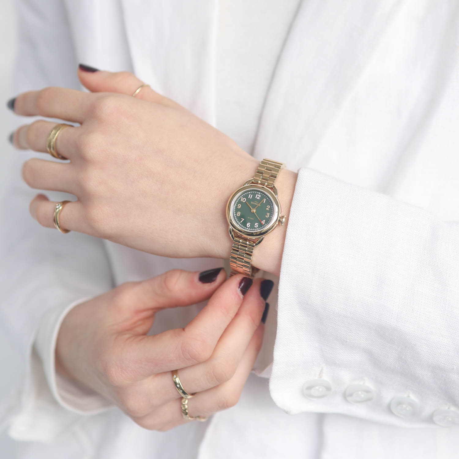 Shinola: Watch, Runabout 3H 25mm,Gold bracelet,Forest Green Dial