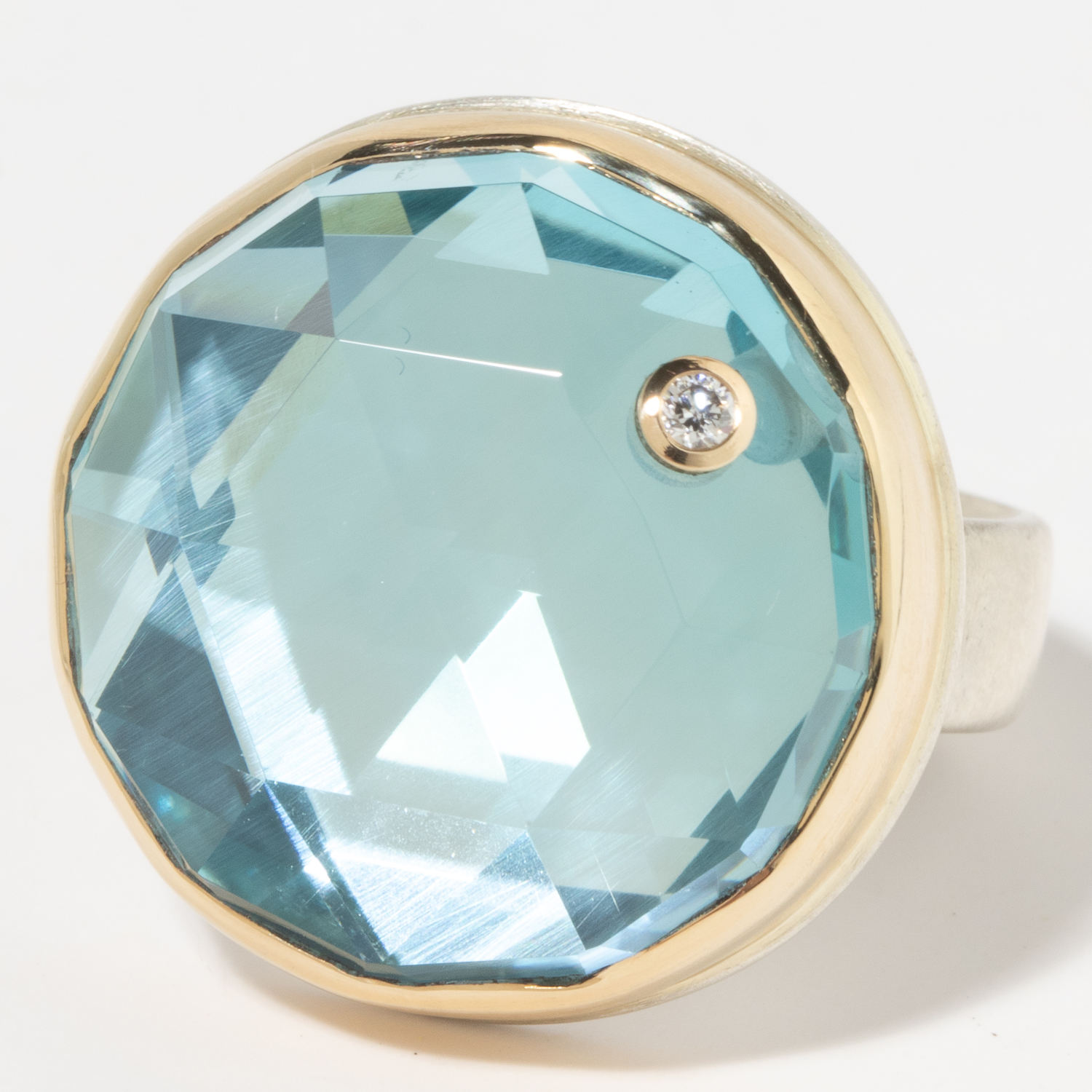 Jamie Joseph: Sterling & 14K Gold Ring w/ Round Rose Cut SKY BLUE TOPAZ & .03 ct Diamond on Comfort Band, size 8, measures 13/16" in diameter