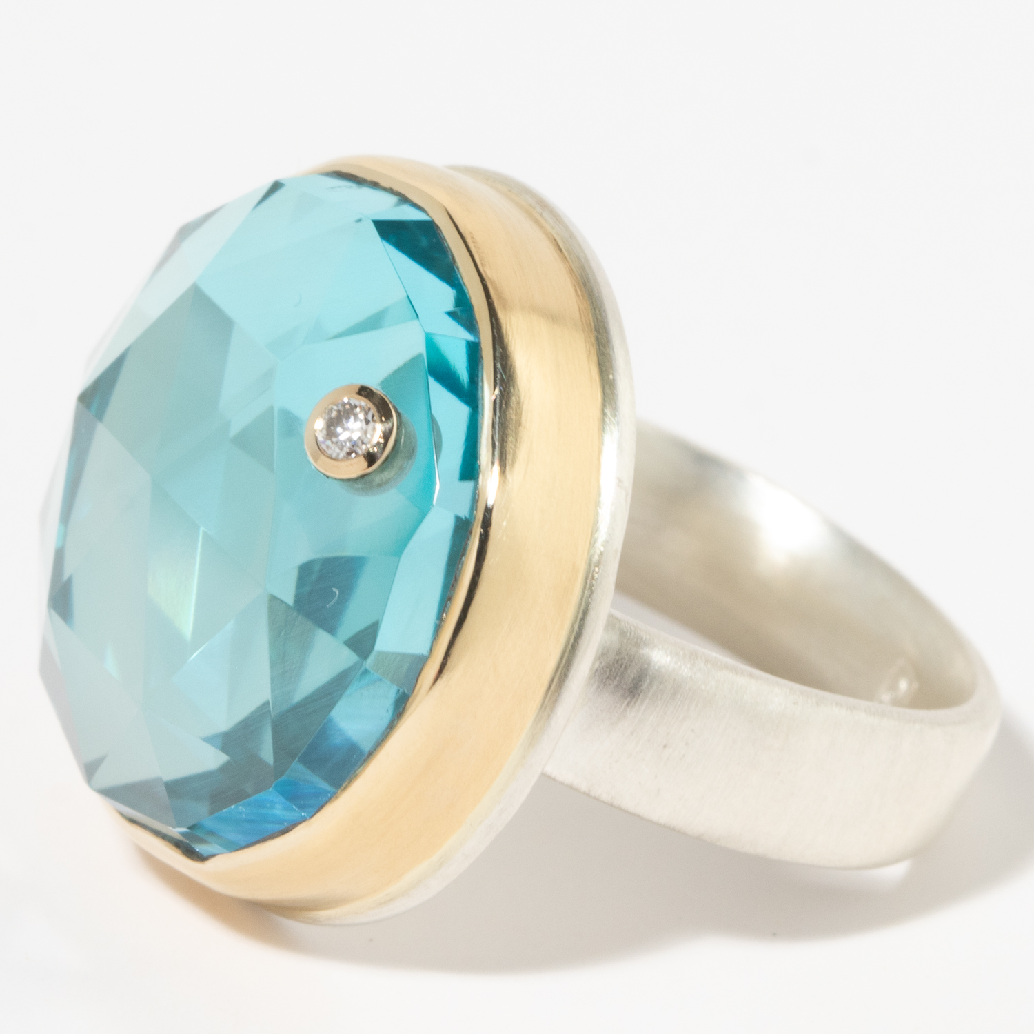 Jamie Joseph: Sterling & 14K Gold Ring w/ Round Rose Cut SKY BLUE TOPAZ & .03 ct Diamond on Comfort Band, size 8, measures 13/16" in diameter