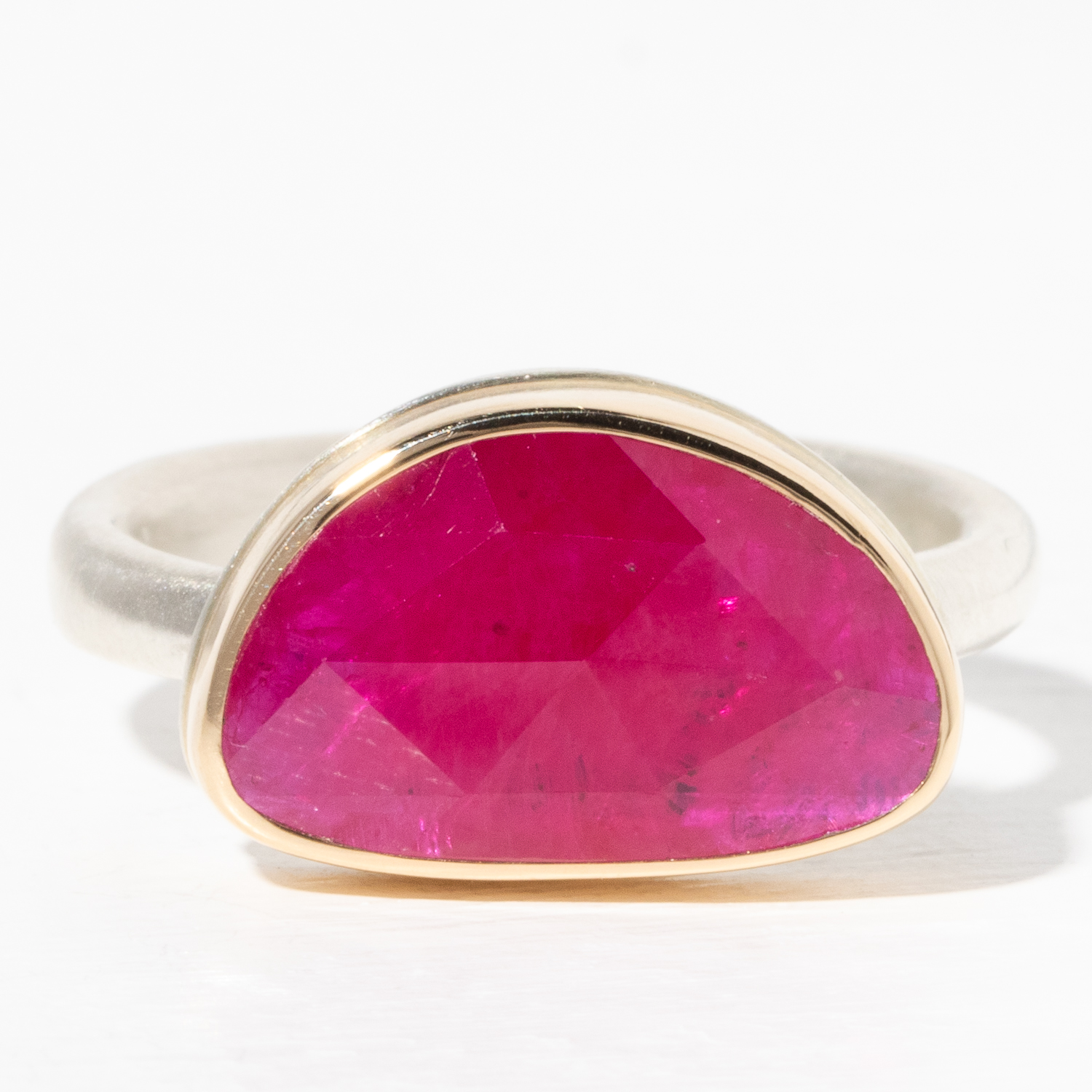 Jamie Joseph: MOZAMBIQUE RUBY, size 7, 5/8" x 3/8"