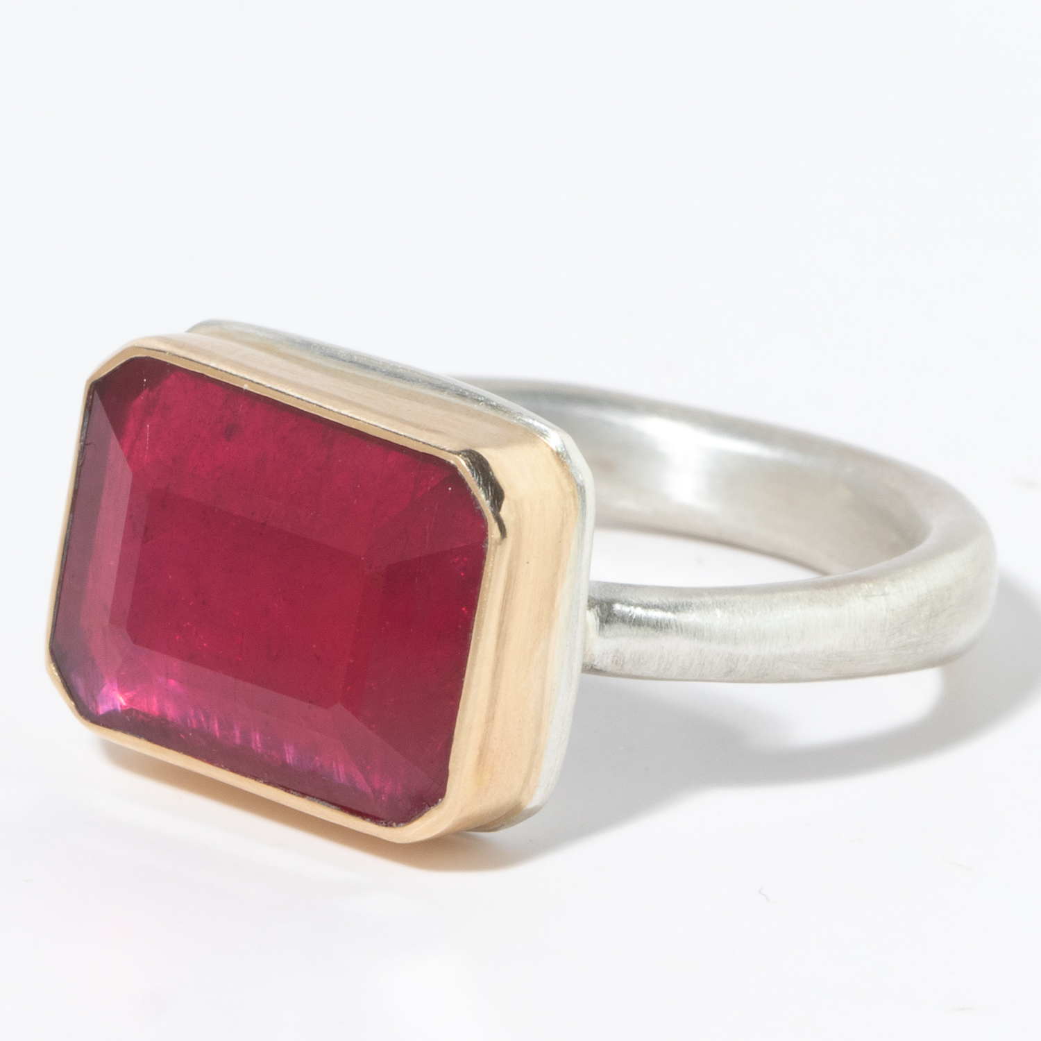 Jamie Joseph: Sterling & 14K Gold Ring w/ Rectangular Table Up AFRICAN RUBY on Egyptian Band, Size 7 3/4