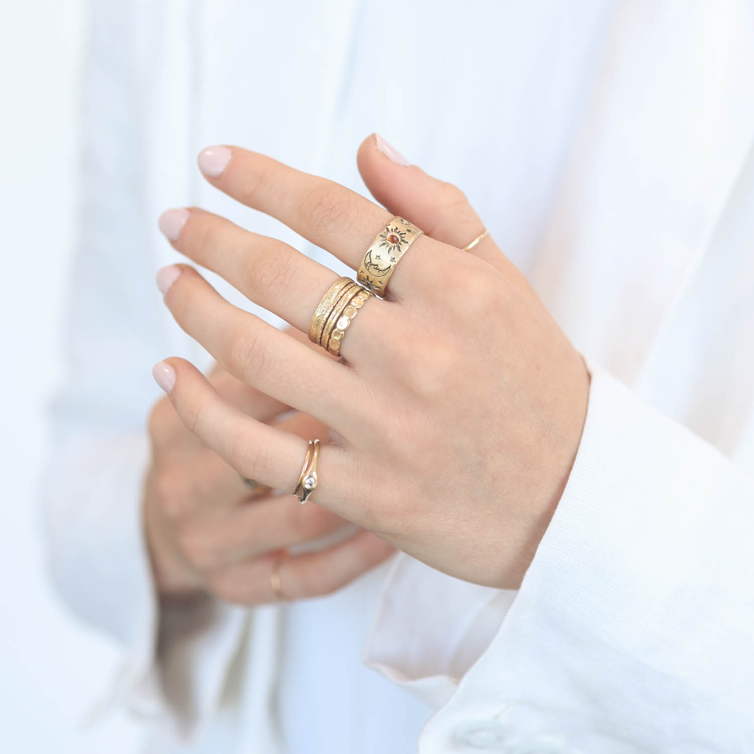Victoria Cunningham : 14K cosmos ring, Size 7 3/4, Width 5/16"