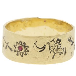 Victoria Cunningham Trunk Show: 14K sagittarius ring, Size 8 1/4, Width 5/16"