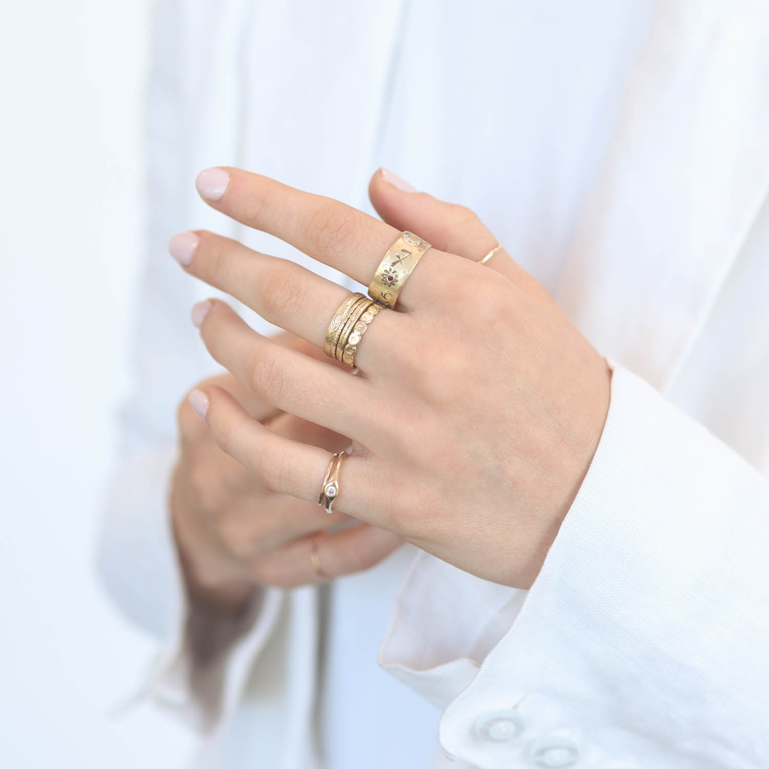 Victoria Cunningham Trunk Show: 14K sagittarius ring, Size 8 1/4, Width 5/16"