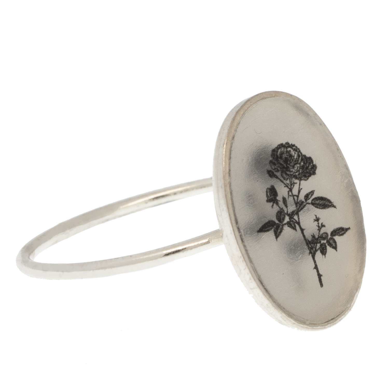 Anzu: Basic Ring- Sterling Silver, Oval Setting: Rose Motif