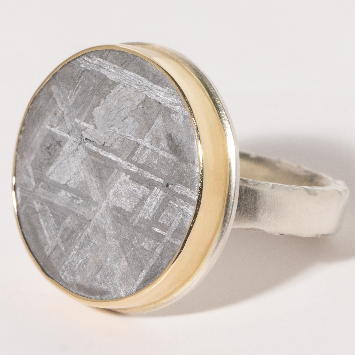 Jamie Joseph:Sterling & 14K Gold Ring w/ Round Scrimshaw METEORITE on Middle Bark Band Sz. 7.75
