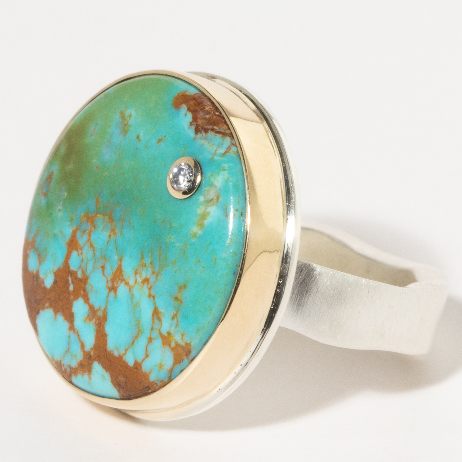 Jamie Joseph:Sterling & 14K Gold Ring w/ Smooth Round KINGMAN TURQUOISE on Live Edge Band