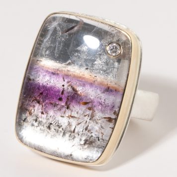Jamie Joseph:Sterling & 14K Gold Ring w/ Rectangular Vertical SUPER SEVEN mineral w/ .03 Pt Diamond on Comfort Band Sz.7.75