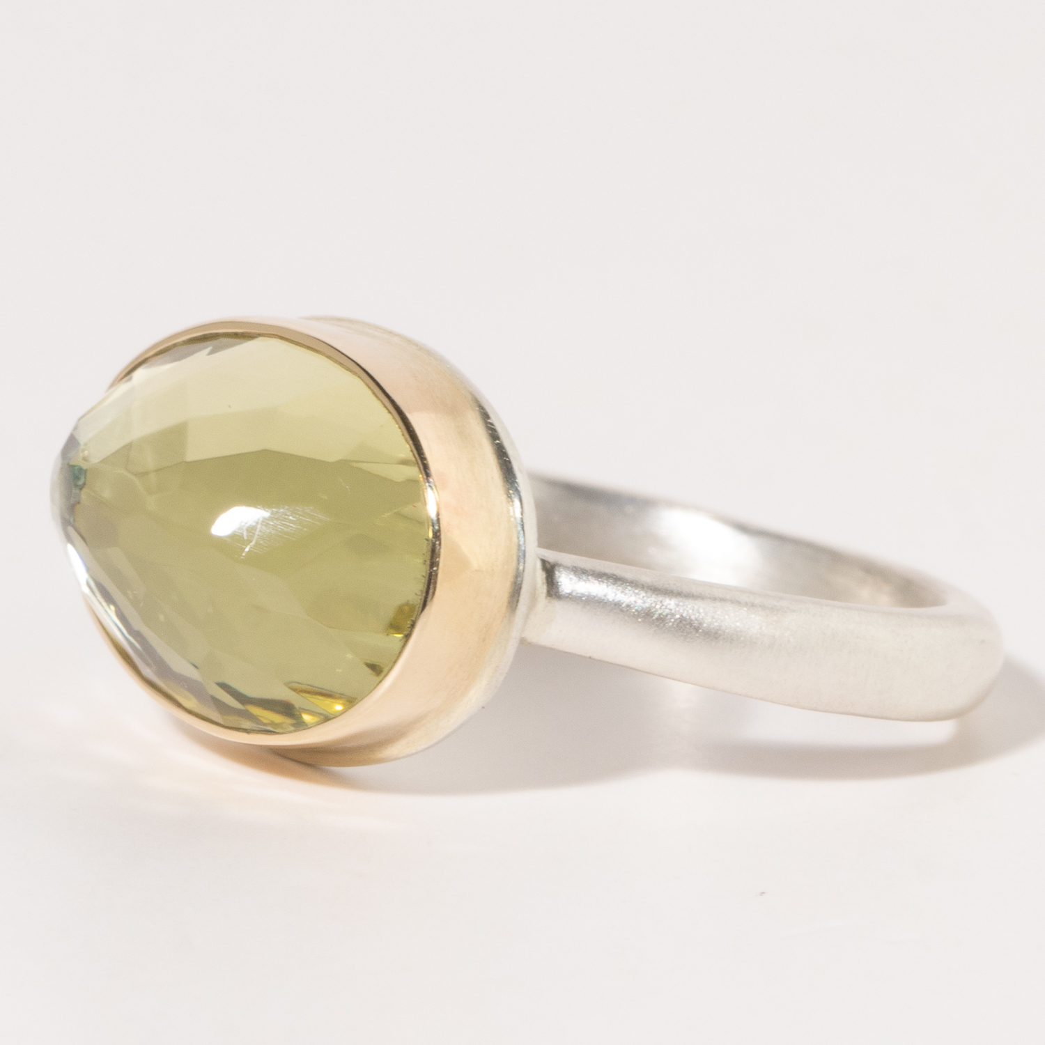 Jamie Joseph:Sterling & 14K Gold Ring w/Oval Inverted LEMON QUARTZ on Middle Organic Band sz 7.25