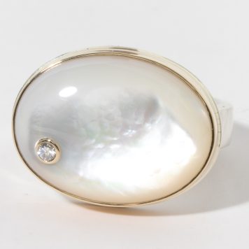 Jamie Joseph:  Sterling & 14K Gold Ring w/ Oval MOTHER OF PEARL & .03 ct Diamond on Y Band