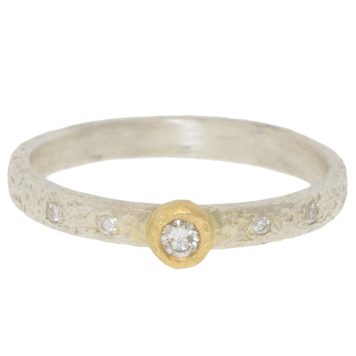 Yasuko Azuma:SS Textured band,0.09ct,18ky bezel