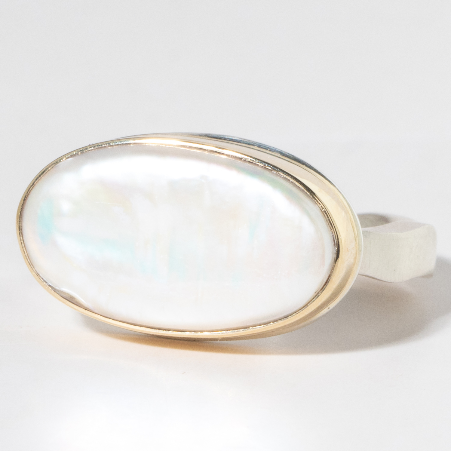 Jamie Joseph: Sterling & 14K Gold Ring w/ Oval CULTURED WHITE PEARL on Medium Live Edge Band