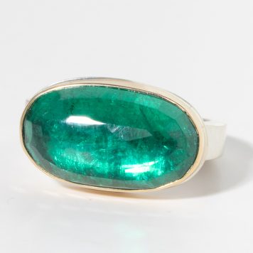 Jamie Joseph: Sterling & 14K Gold Ring w/ Oval Faceted LAB GROWN EMERALD on Tapered X