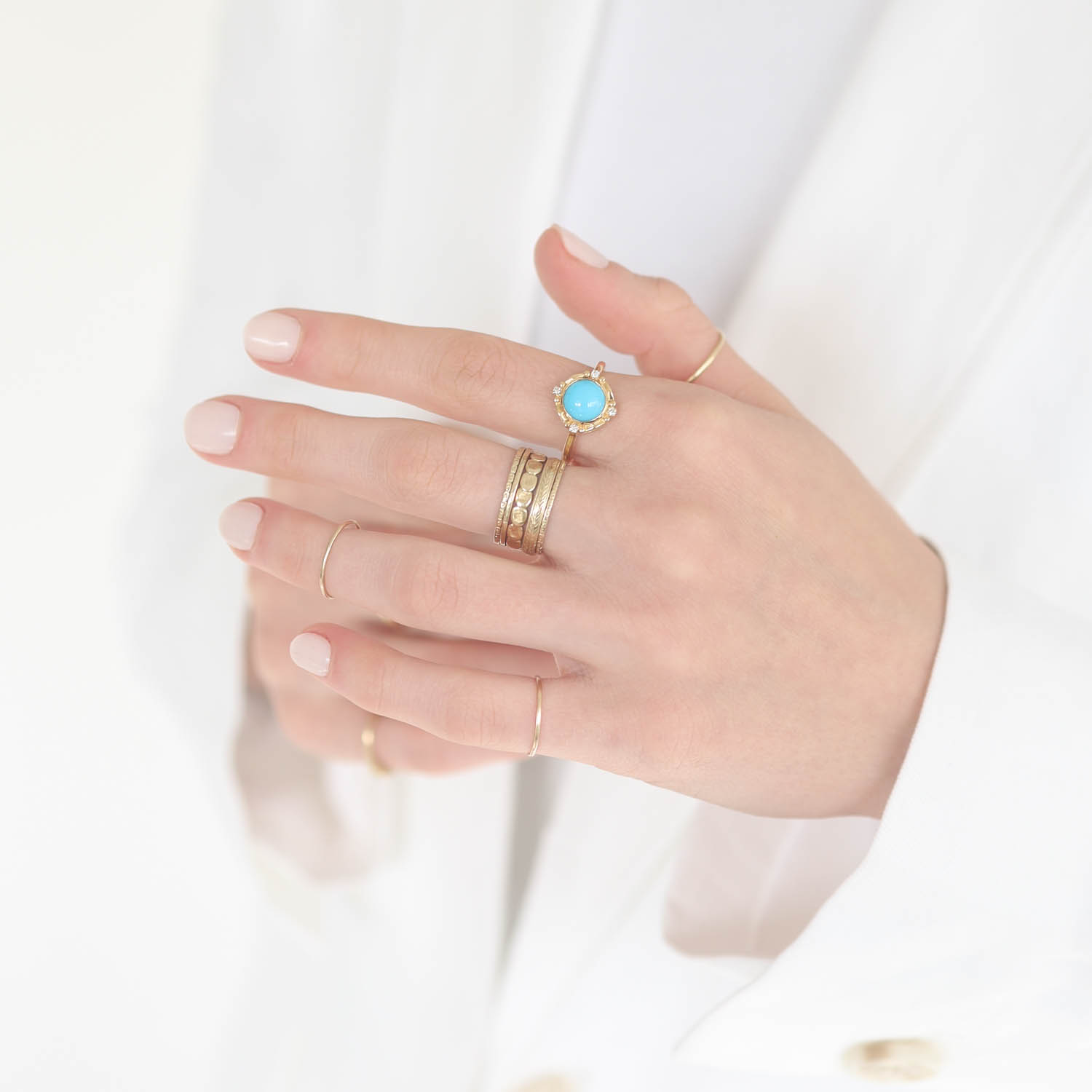 SYNA: Axia Mini Sleeping Beauty Turquoise (2.5ct) Ring w/ Diamonds (0.05ct), 18k YG